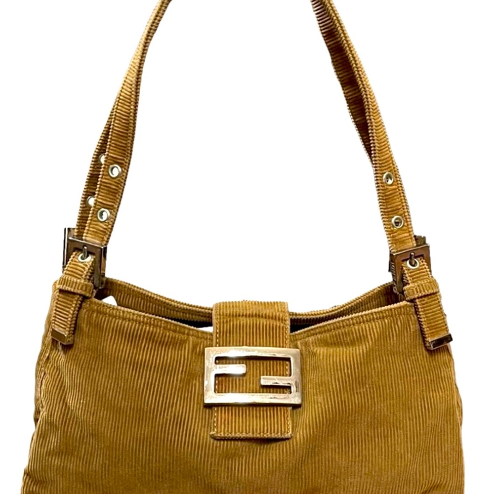 👜 Vintage Fendi's Baguette: The most sought-after handbag🤩 - Picture 5 of 10
